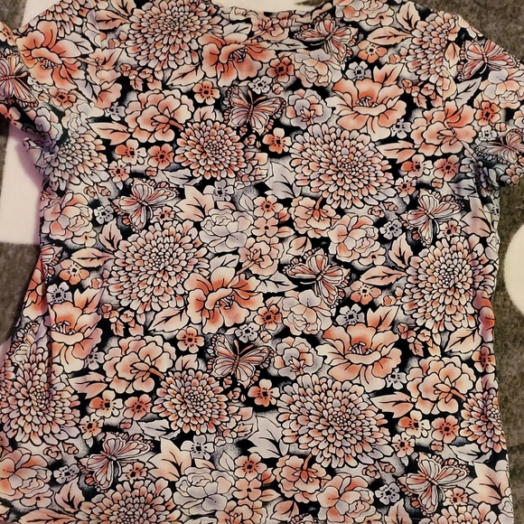 Blouse - Picture 2 of 3